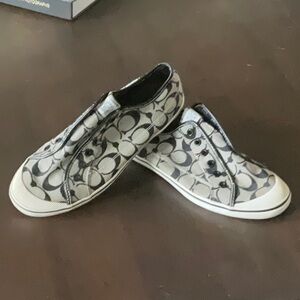 ⚡️Sale⚡️ Coach Kira Shoes Size: 9